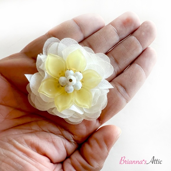 Flower Shaped Earring, Dangle, Center Beads, white & Yellow, New, 3" - Picture 7 of 8